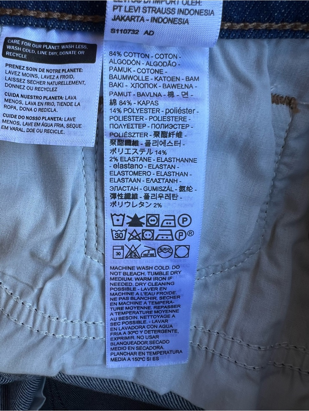 LEVI STRAUSS Classic Women’s Blue Jeans 27x32” Straight Leg Stretch Mid-Rise - Picture 11 of 11